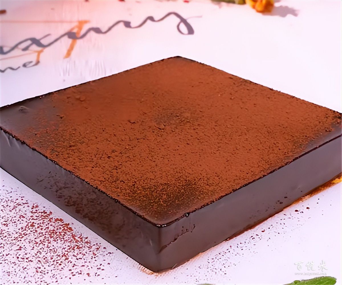 不用烤箱在家也能做的巧克力熔岩蛋糕，甜香味美